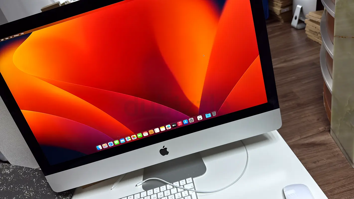 Apple iMac 2020 with 8 GB Graphics63254492326531111
