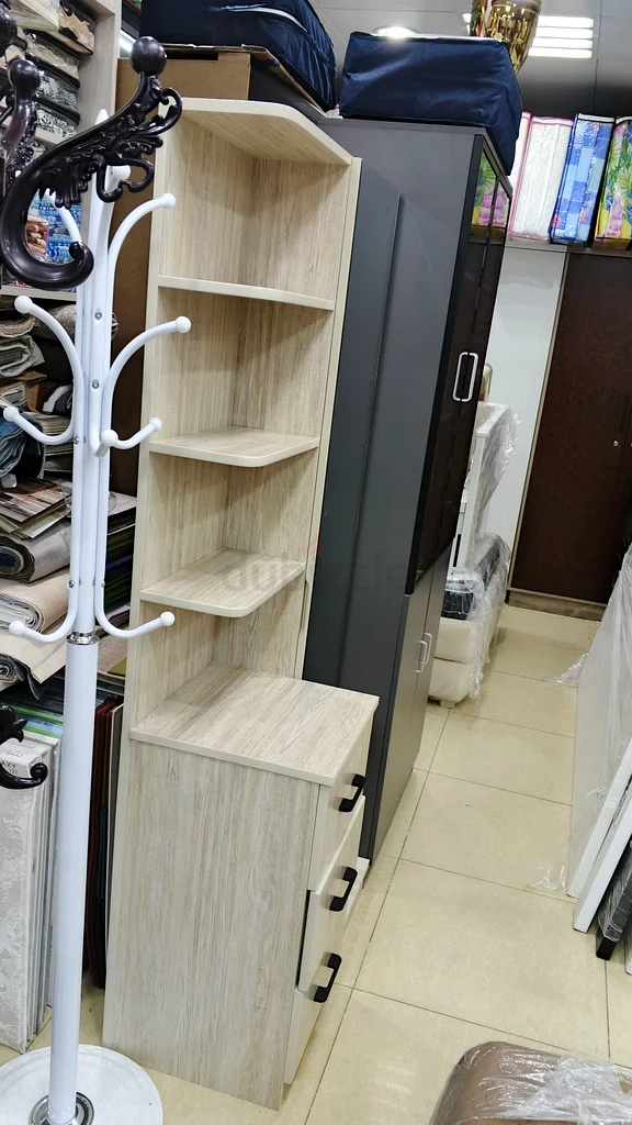 طاولة تجميل63178908644866111