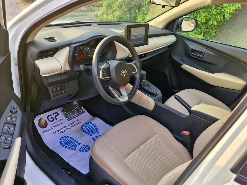 2023 Toyota Yaris 1.5L GCC Specification neat and clean car for urgent sale63166631322114113