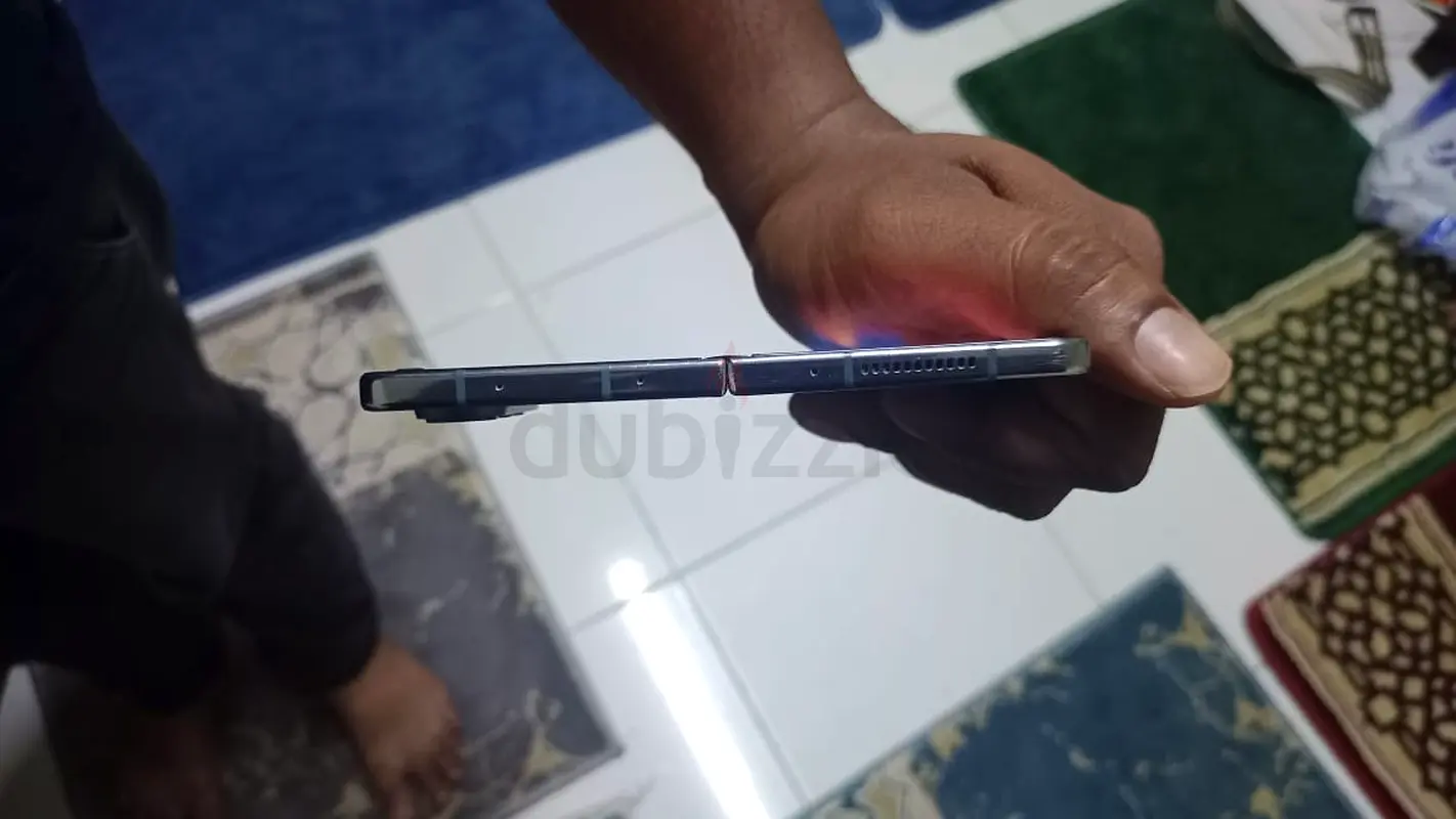 Mobile phone63214901579267119