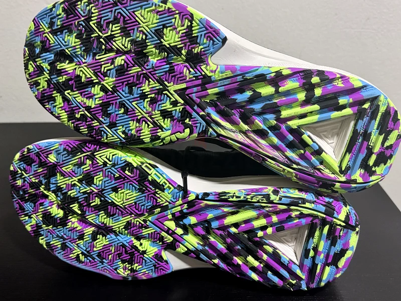 Nike Zoom Freak 563239086544258112