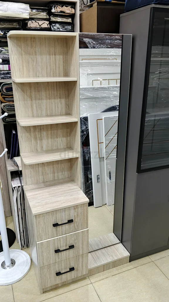 طاولة تجميل63178908644866114