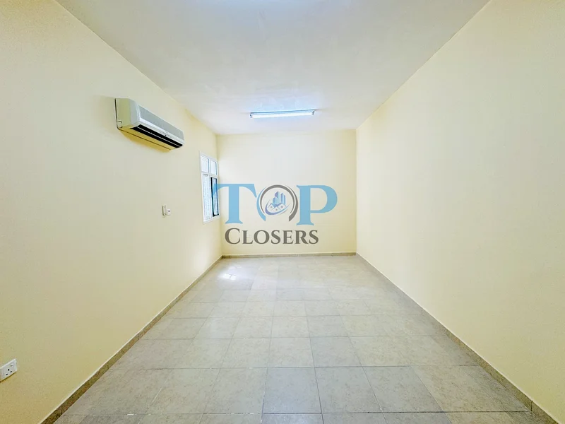 الطابق الأرضي | موقف سيارات مغطى | قريب من برجيل63151410625409111