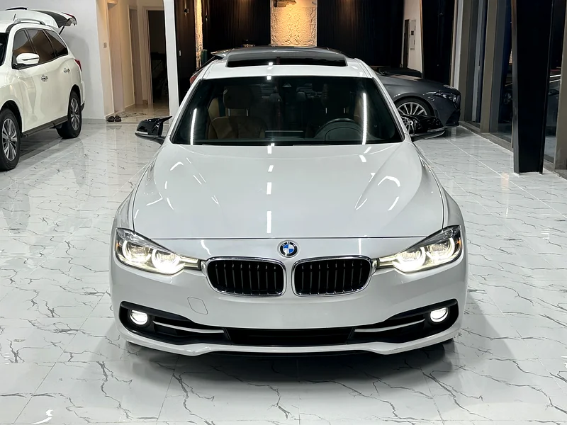 بي إم دبليو 330i بجميع الخيارات63161069862274111