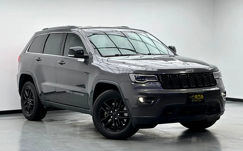 2018 جيب جراند شيروكي لاريدو ليميتد 4x4، ضمان لمدة سنة، سجل صيانة كامل من الوكالة، خليجي63152751699842112