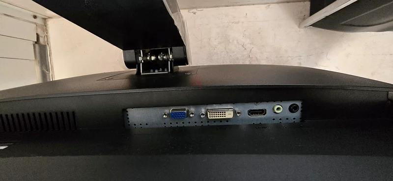 ASUS VG278HE is a 27-inch monitor63256068047361112