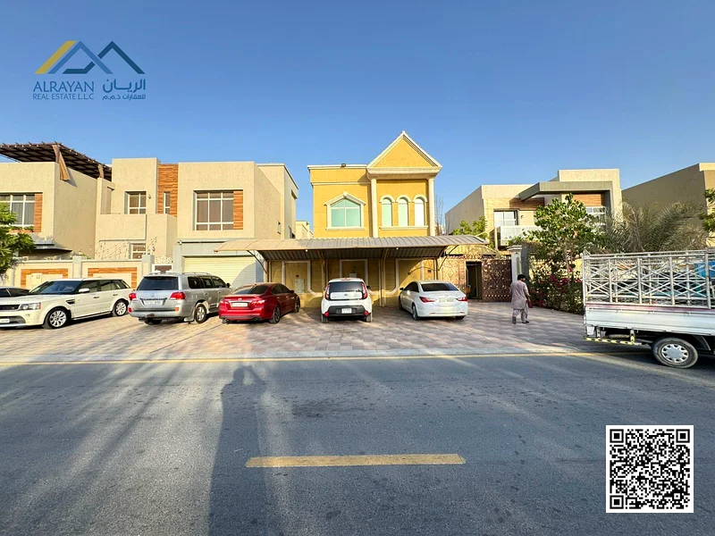Freehold for all nationalities. Large swimming pool for sale with furniture and air conditioners. Indoor garden. Children's play area inside the villa632524242920971114