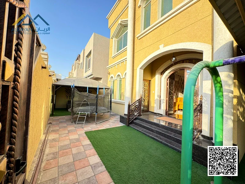 Freehold for all nationalities. Large swimming pool for sale with furniture and air conditioners. Indoor garden. Children's play area inside the villa63252424292097112