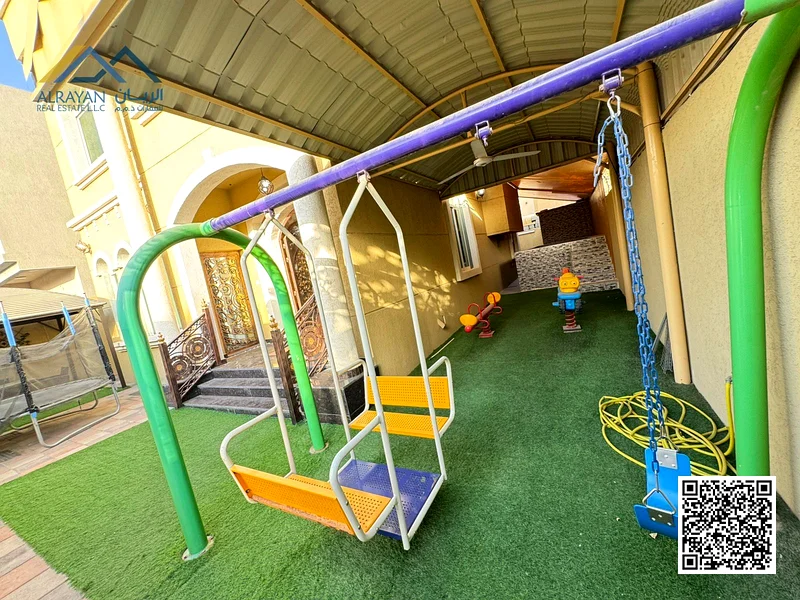 Freehold for all nationalities. Large swimming pool for sale with furniture and air conditioners. Indoor garden. Children's play area inside the villa63252424292097113