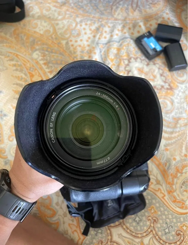 عدسة وكاميرا كانون 5D - التقط لحظاتك!63173147833858114