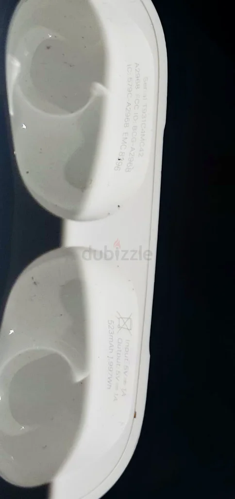 سماعات أبل إيربودز برو من نوع سي، العلبة فقط63190118677889114
