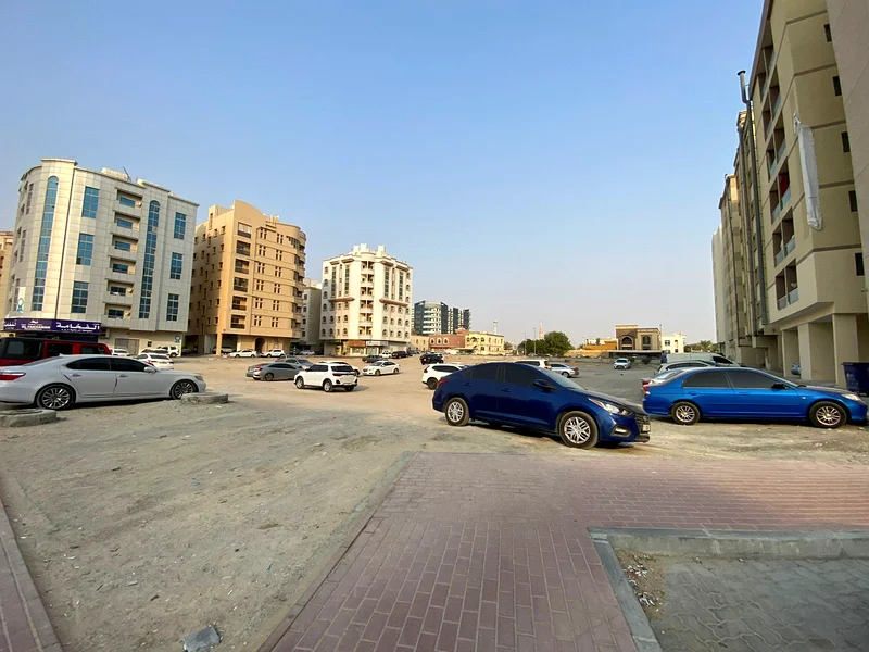 مبنى من طابق أرضي و6 طوابق، معتمد للاستخدام السكني والتجاري، للبيع في عجمان، الحميدية63197125005827111