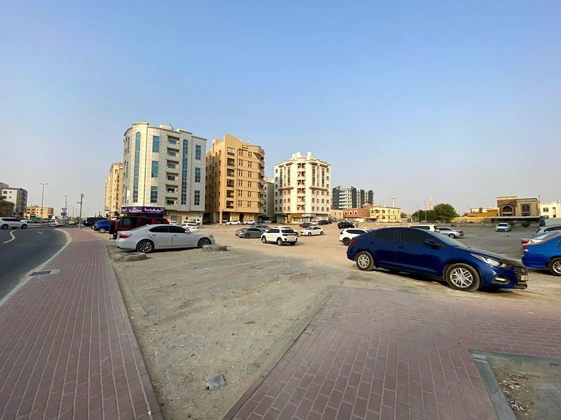 مبنى من طابق أرضي و6 طوابق، معتمد للاستخدام السكني والتجاري، للبيع في عجمان، الحميدية63197125005827112