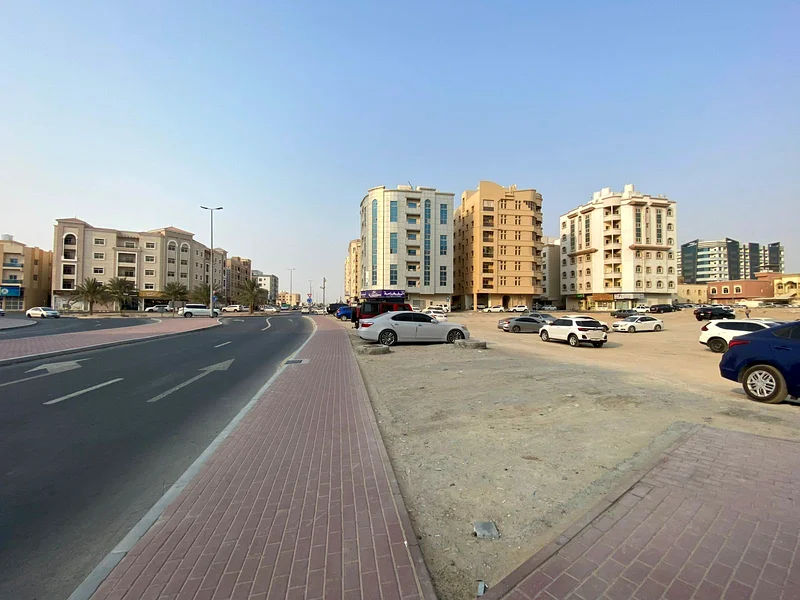 مبنى من طابق أرضي و6 طوابق، معتمد للاستخدام السكني والتجاري، للبيع في عجمان، الحميدية63197125005827114