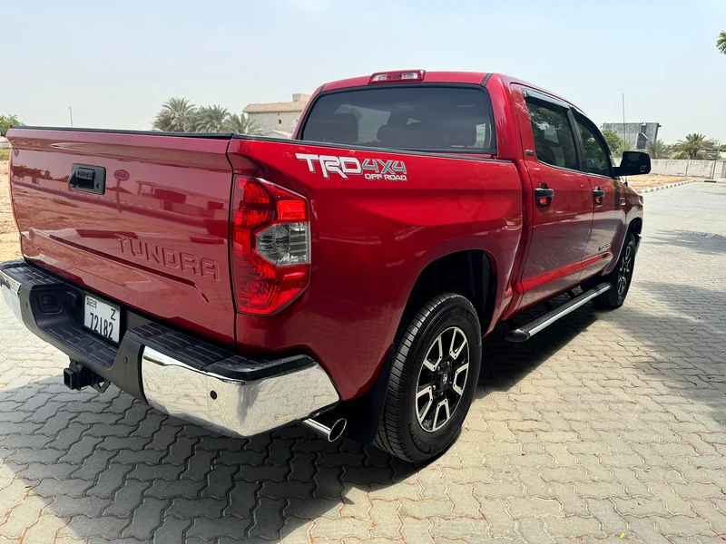 تويوتا تاندرا SR5. TRD 4X4 طريق وعراء، سقف بانورامي63147208456961112