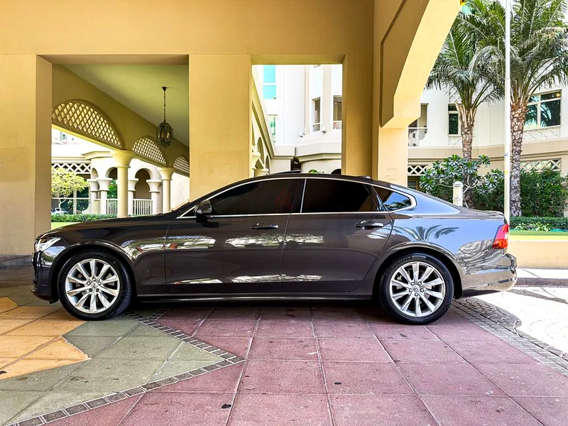 Dealer Warranty Valid Until June 2026 | Like New Condition | Recently Serviced for 15,000 KM63221301654529114