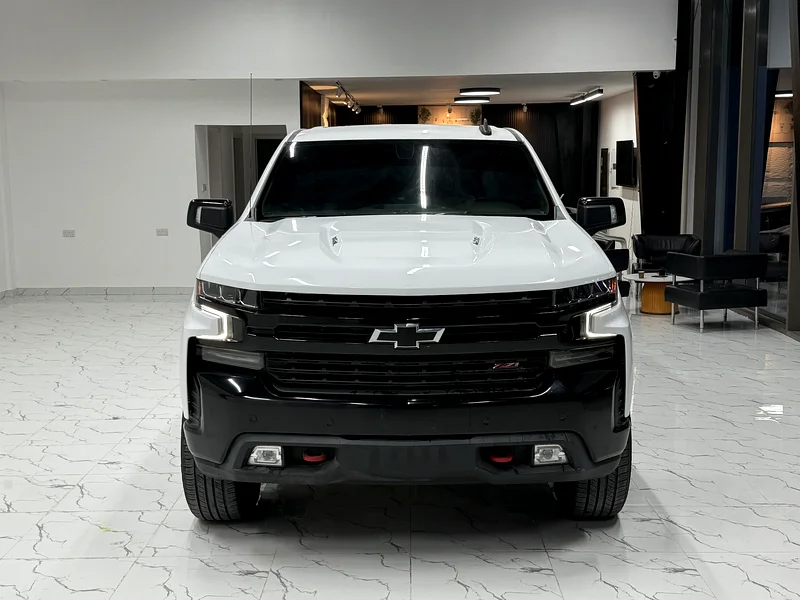 Chevrolet silverado trail boss 6.2L63155090743554111