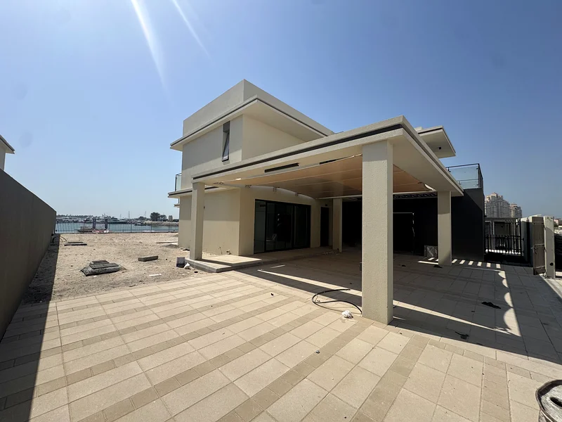 Prime Location | Marina & Casino View | Exclusive Private Beach63860034043137111