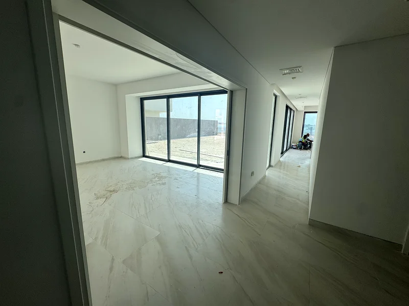 Prime Location | Marina & Casino View | Exclusive Private Beach63860034043137112