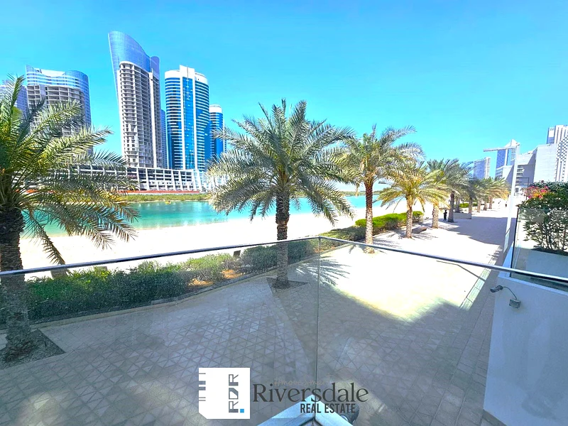 شقة من 3 غرف نوم مع غرفة خادمة وإطلالة على البحر - تراس63194594450563113