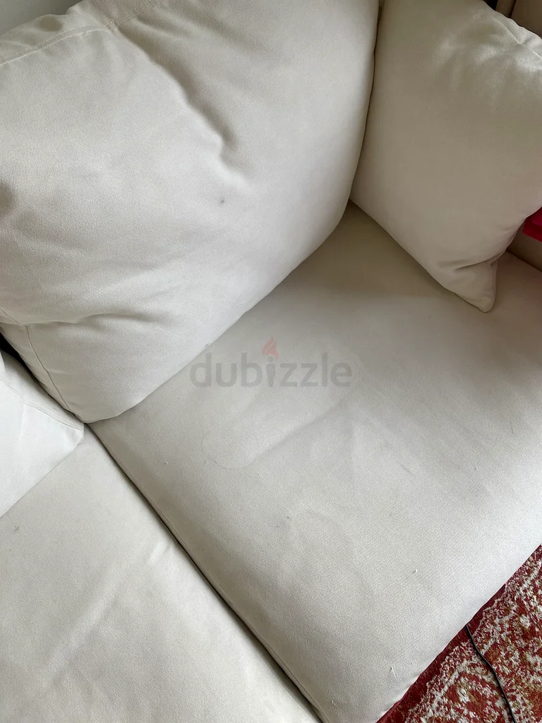 طقم أريكة بلون أبيض سحابي - مثالي لغرف المعيشة العصرية63178430741249111