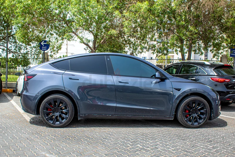 AED 1353/month | 2022 Tesla Model Y Long Range | GCC Specs | Ref#33953163134989674625113