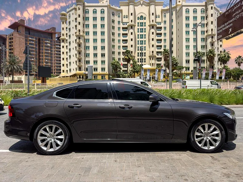 Dealer Warranty Valid Until June 2026 | Like New Condition | Recently Serviced for 15,000 KM63221301654529113
