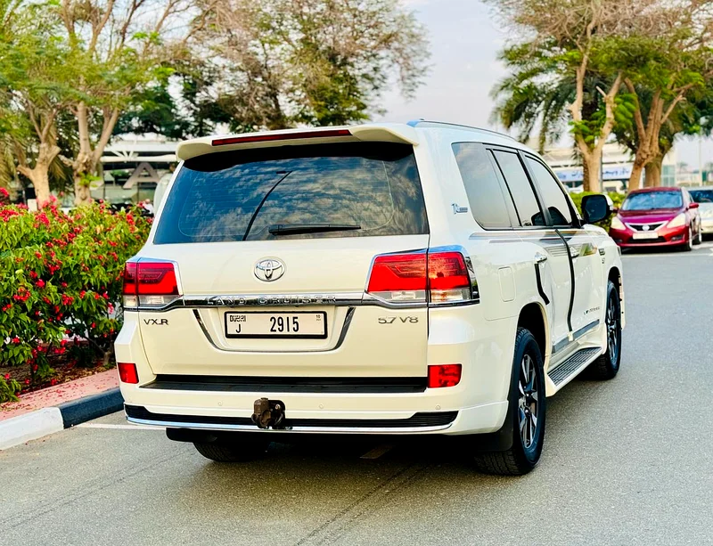 LAND CRUISER GXR 4.6L MODEL 2016 GCC VERY GOOD CONDITION (SERVICE HISTORY)63140190020866114