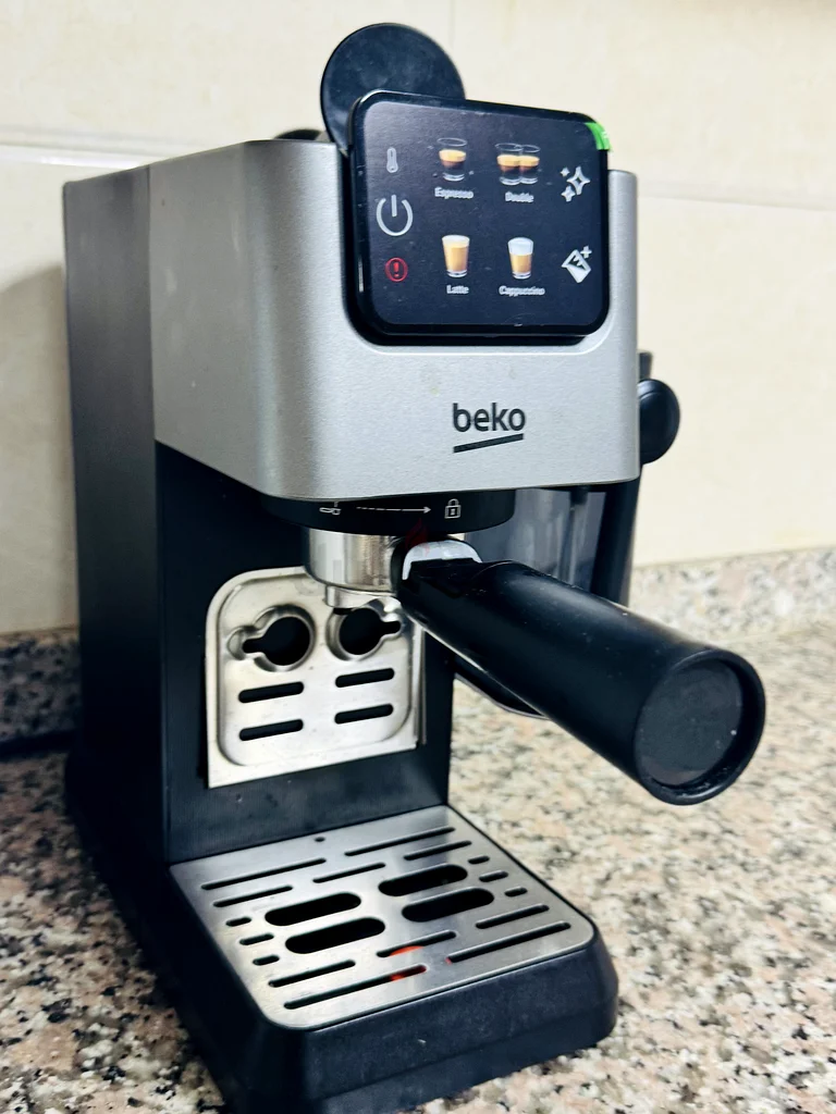 Beko Espresso Machine for Perfect Coffee Moments63253976928643113