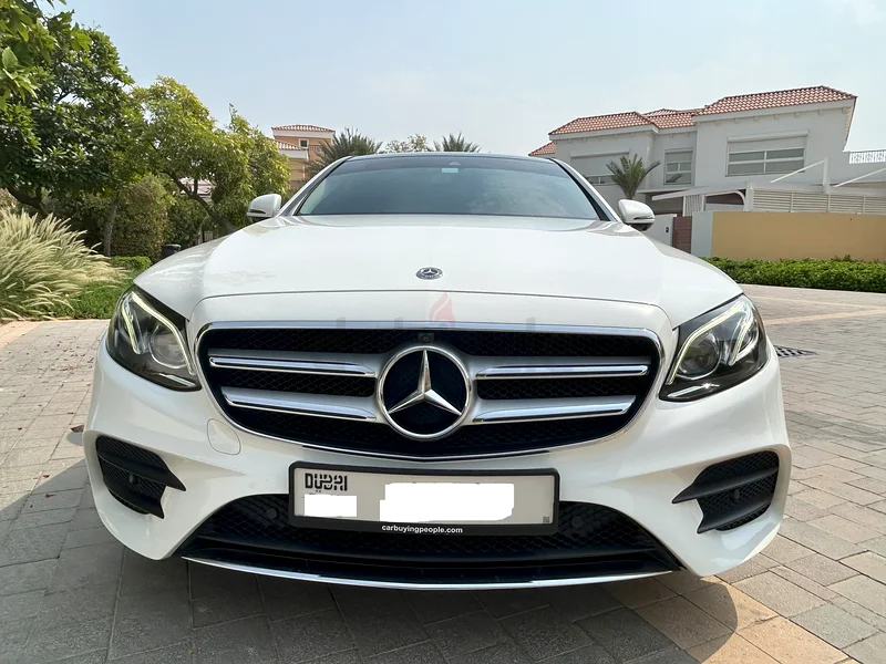 مرسيدس E300 AMG لعام 2020 بحالة ممتازة | مواصفات دول مجلس التعاون الخليجي | ضمان ممتد حتى عام 2027 | سجل كامل من الوكالة63232141375361111