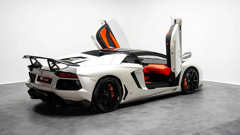 Lamborghini Aventador LP 700-4 Roadster with DMC Kit - 2015 - GCC63154165938817111