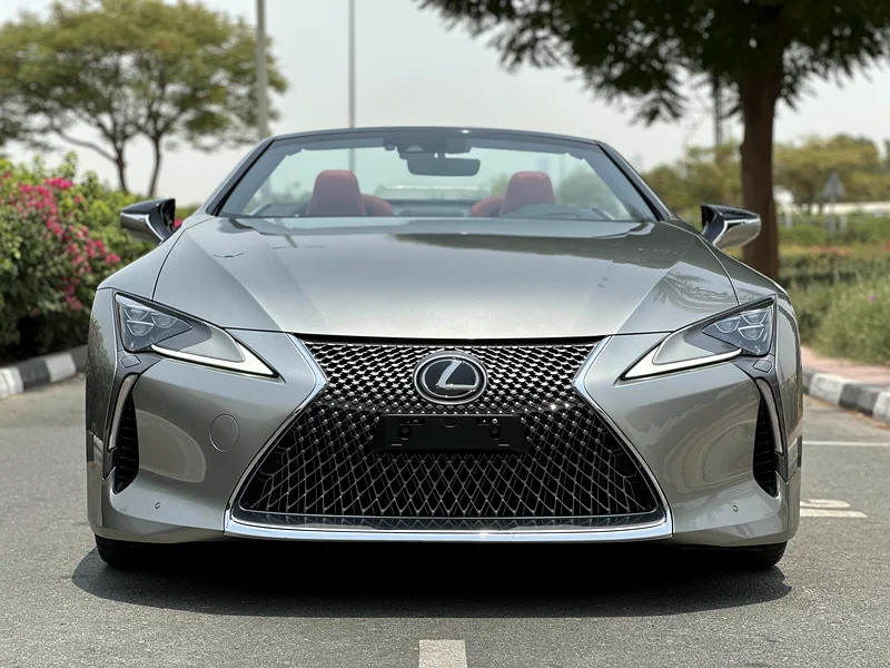 LC500 قابل للتحويل / ضمن الضمان من الوكالة (لكزس الفطيم) / 2023 / الأعلى فئة، خيارات:63138720763266111