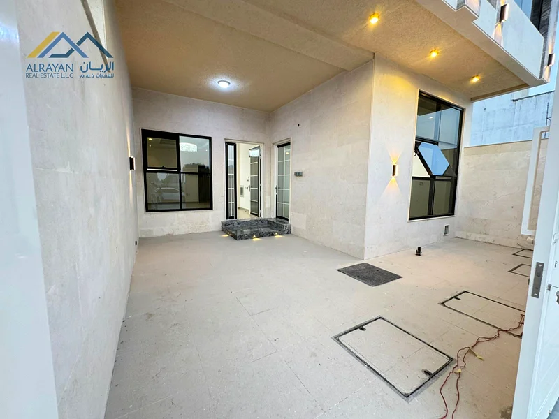 Including registration and ownership fees, for sale directly from the owner, a super deluxe villa at an attractive price, with personal finishing, 10063893962026115112