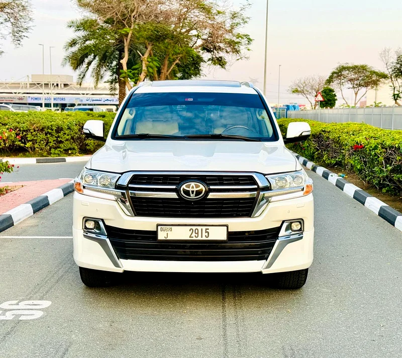 LAND CRUISER GXR 4.6L MODEL 2016 GCC VERY GOOD CONDITION (SERVICE HISTORY)63140190020866111