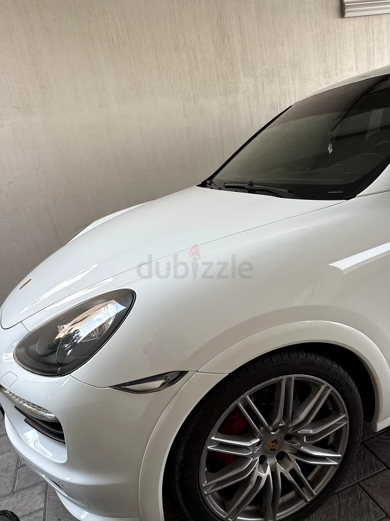 Porsche GTS63150023145346111