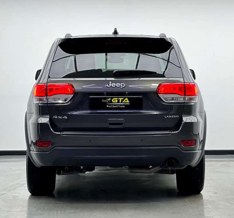 2018 جيب جراند شيروكي لاريدو ليميتد 4x4، ضمان لمدة سنة، سجل صيانة كامل من الوكالة، خليجي63152751699842114