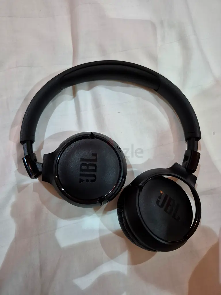 JBL Wireless Headphones - Premium Sound  Comfort!