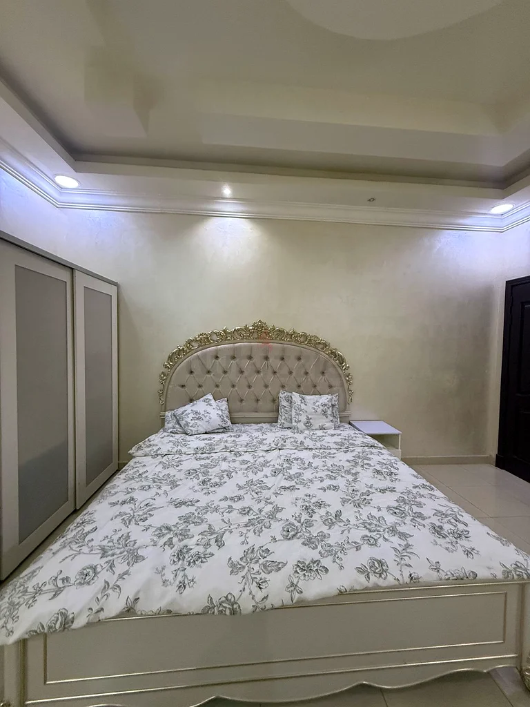 استوديو مؤثث في شعب الأشكار إريه63314360765826114