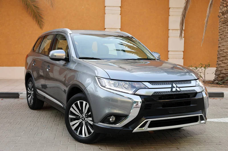 MITSUBISHI OUTLANDER 2023-49000KM-UNDER WARRANTY-GCC SPECS63223816819074111