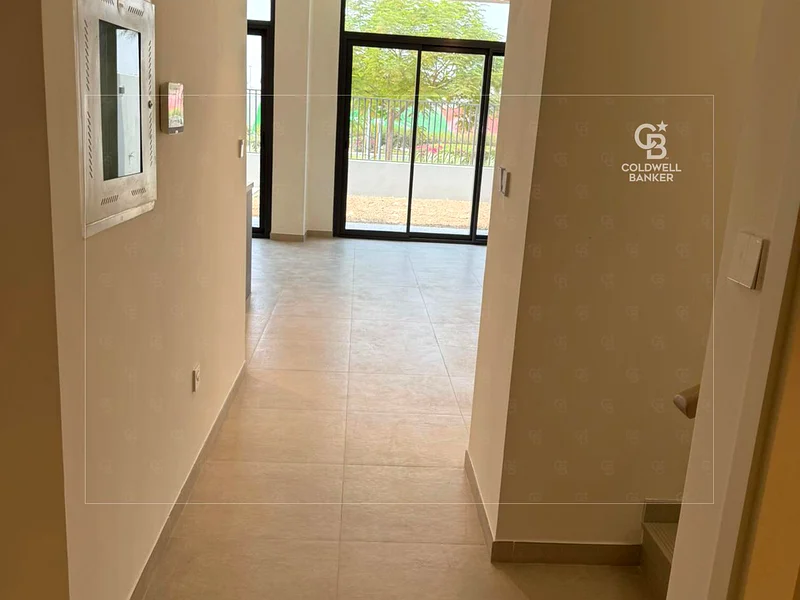 للإيجار تاون هاوس حديث مكون من 3 غرف نوم G+1 في حي الرانم 163311870970882114