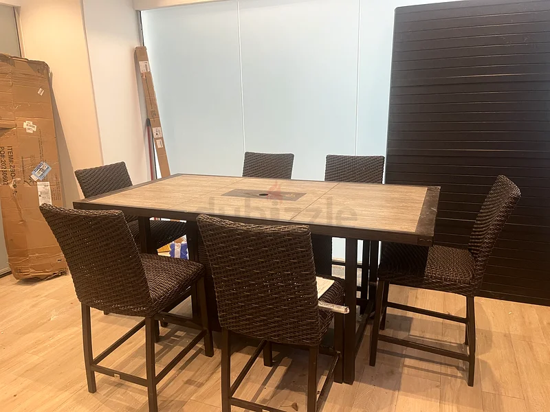 مجموعة طاولة طعام أنيقة مكونة من 7 قطع مع كراسي عالية عصرية63188651851651112