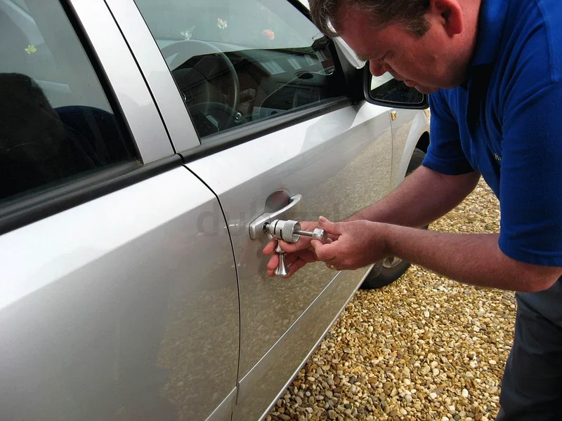 24/7 Key and Locksmith Service - Unlock Duplicate Keys!63219351295617111
