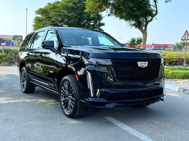 !! 2024 !! CADILLAC | ECALADE | V 682 HP  / GCC | UNDER WARRANTY AND SERVICE CONTRACT63176619831299111