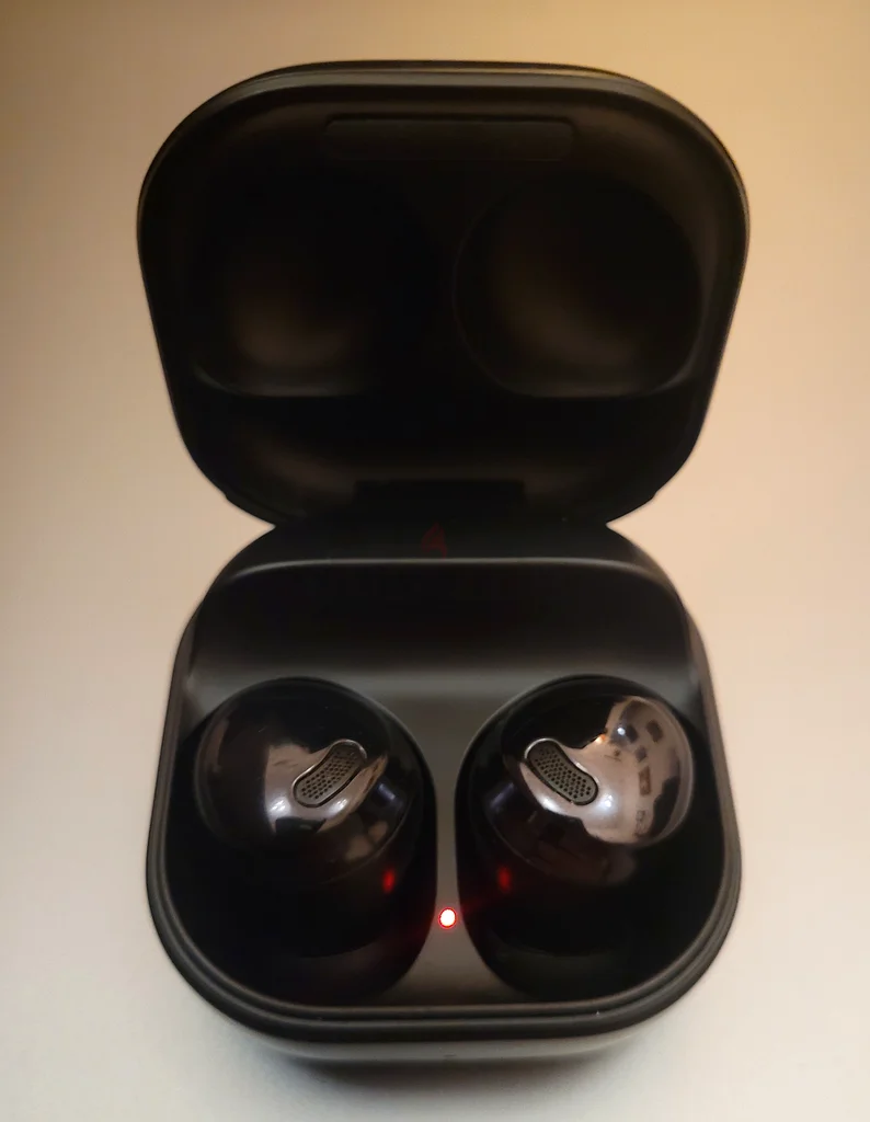 Samsung buds pro R190 original - Made in Vietnam by Samsung - like brand new - used only once63165713300867111