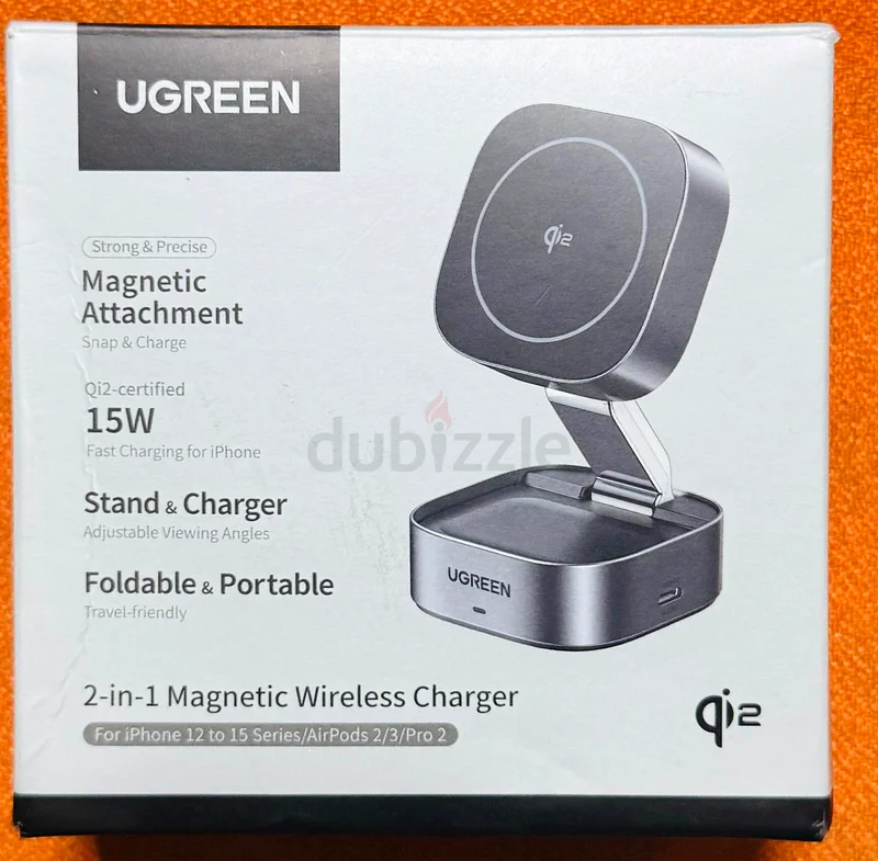 محطة شحن سريع قابلة للطي من UGREEN ذات وصلة مغناطيسية قي2 ثنائية الاستخدام، من نوع يو إس بي سي، بقدرة شحن سريع 15 واط632228428372511112