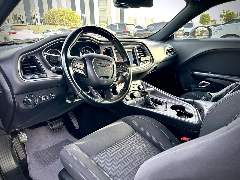 2019 Dodge Challenger SXT — Excellent Condition!63173119287426111