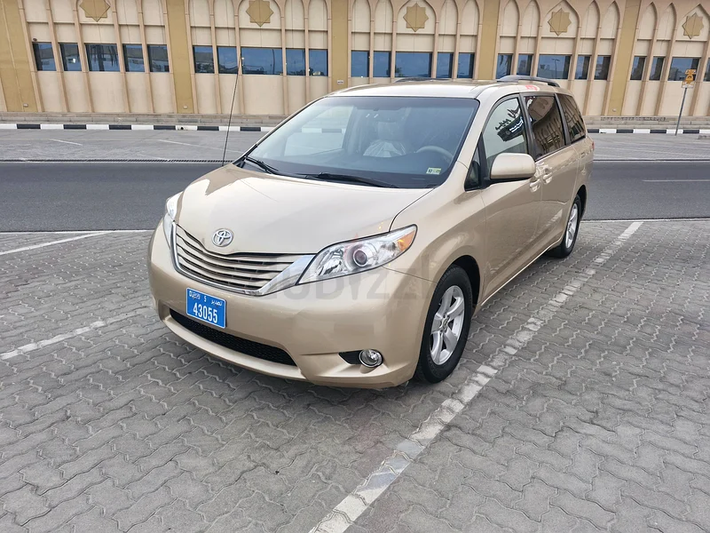Toyota Sienna customs documents63138719427842114