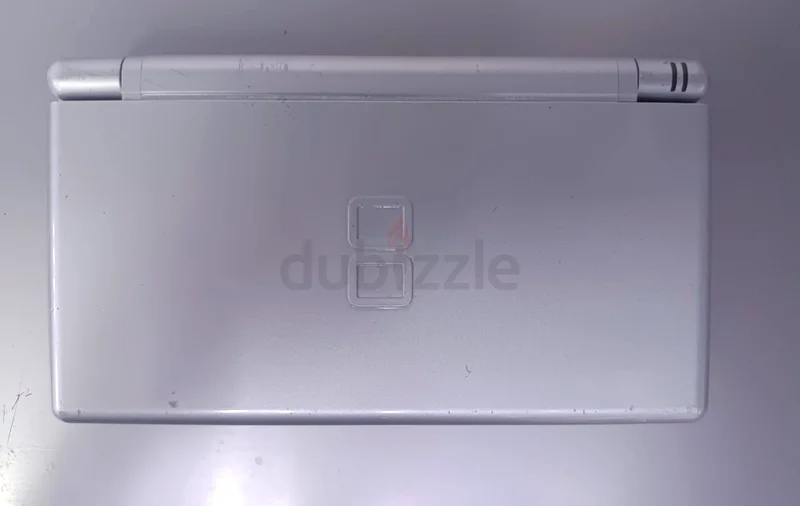 Nintendo DS Lite - A Portable Classic for Gamers!63201162880771112