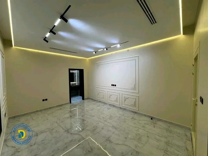 For sale, a modern villa with 3 bedrooms and a sitting room in the Al-Helio area, at an excellent price.63895010069763113