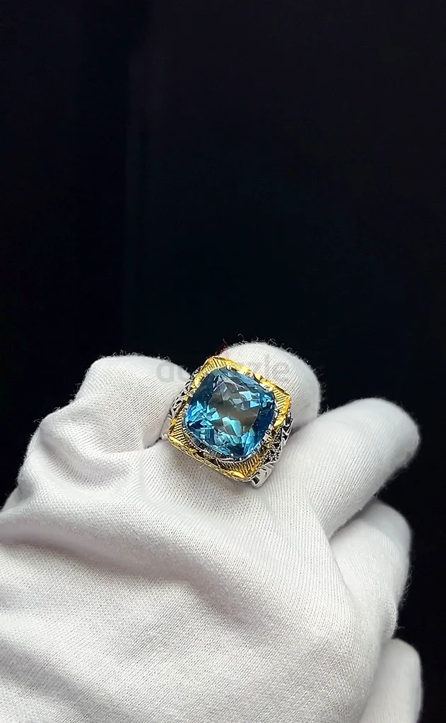 خاتم بحجر توباز ازرق فخم - Luxurious Blue Topaz Stone63230183462787111